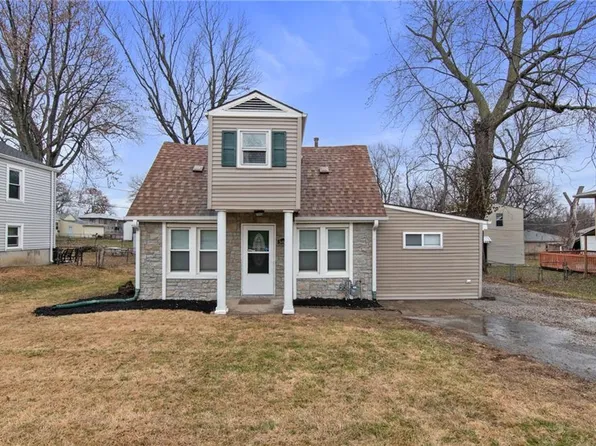 3821 N Michigan Ave, Kansas City, MO 64116