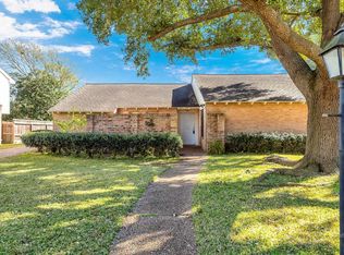 1910 Mission Creek Cir, Houston, TX 77084