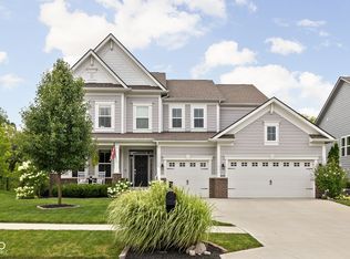 5925 Weldra Dr, Zionsville, IN 46077