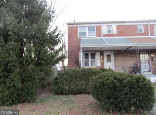 916 Foxwood Ln, Baltimore, MD 21221
