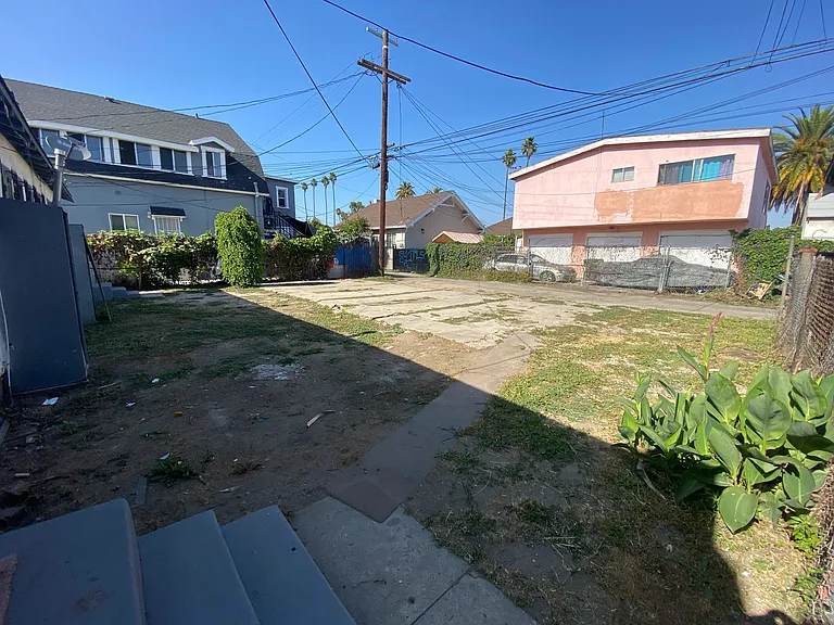 4216 Woodlawn Ave #4216 — Photo 9