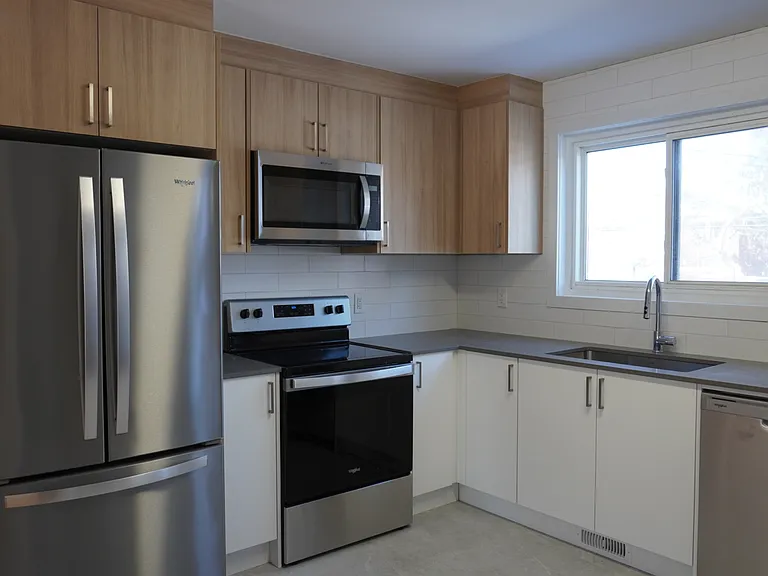 1099B Naughton St — Photo 3