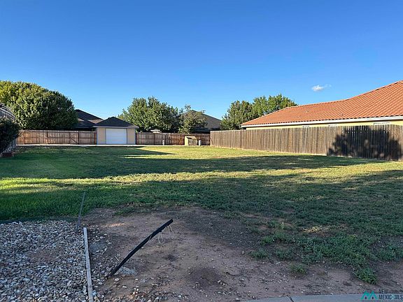 3rd image of 136 Scottsdale Dr