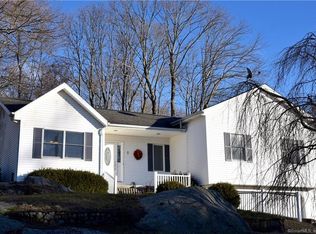 5 Jennings St, Norwich, CT 06360