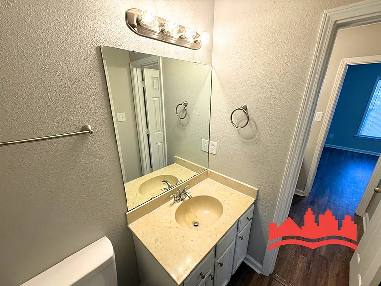 5555 Blossom Ln — Photo 10