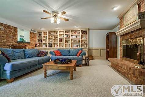 3rd image of 8819 Lanarkshire Dr