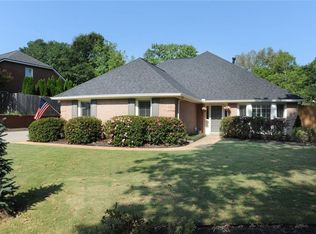 400 N Farm Dr, Alpharetta, GA 30004