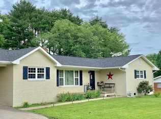 417 Carr Wynn Rd, La Follette, TN 37766