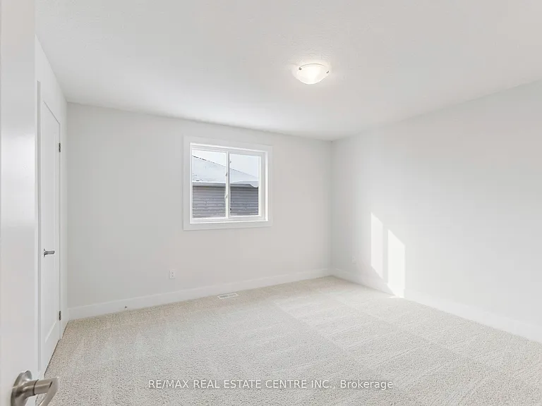 123 Maple St — Photo 33