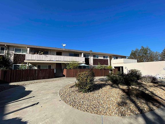 2nd image of 5643 Sonoma Dr APT 17