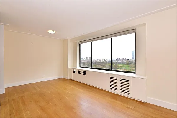 Rented by R New York | media 3