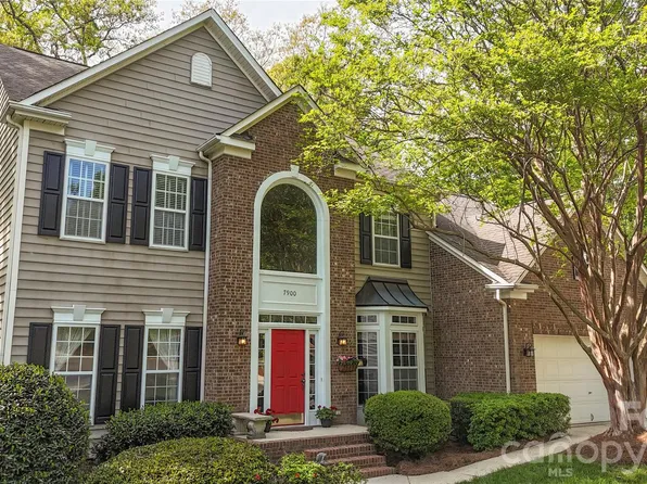 7900 Wilby Hollow Dr, Charlotte, NC 28270