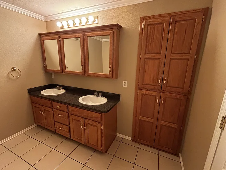 104 Cheyenne Ln — Photo 22