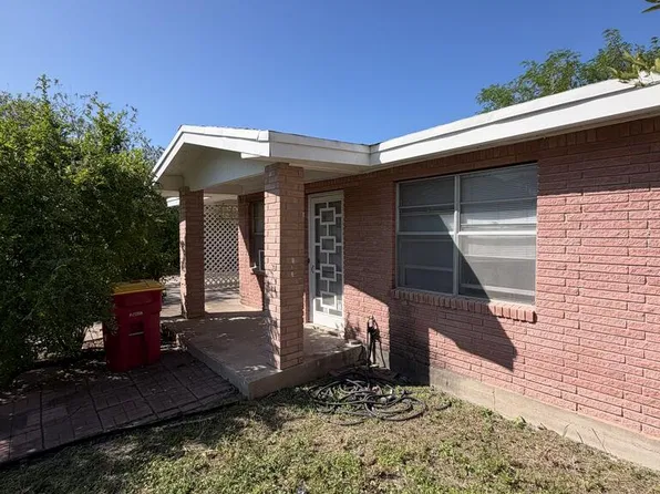 205 Ramireno Ln, Brownsville, TX 78520