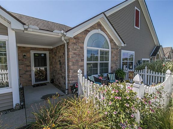 2nd image of 113 Shaw Dr