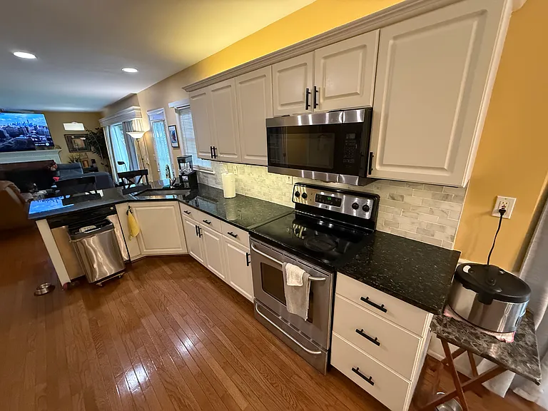 We recently renovated the kitchen!