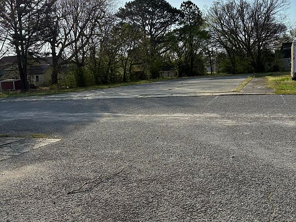 4th image of 300 N Hughes Boulevard