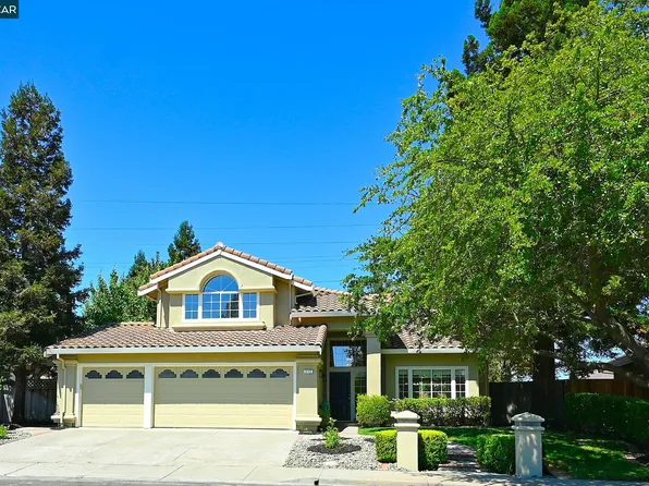 312 Sunset Dr, Danville, CA 94506