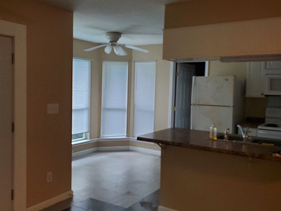 3rd image of 4710 Seminole Dr