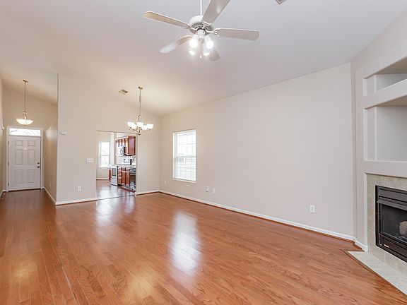 5th image of 2184 Market Garden Ln