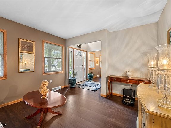 5th image of 906 Cottonwood Ct