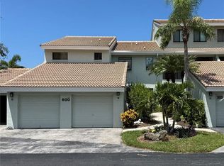 600 Carriage House Ln APT 201, Nokomis, FL 34275