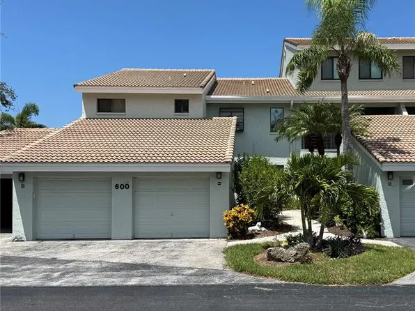 600 Carriage House Ln APT 201, Nokomis, FL 34275