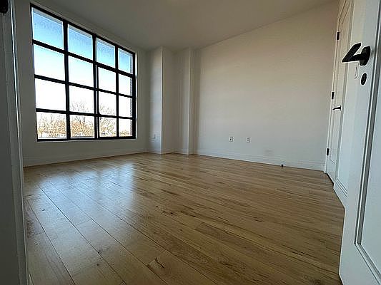 3rd image of 564 Saint Johns Pl Unit 606