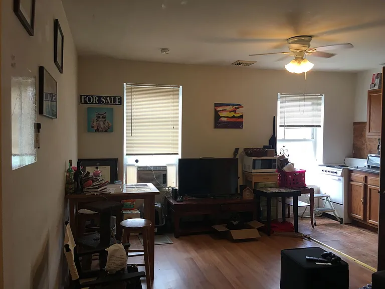 1121 Mount Vernon St — Photo 9