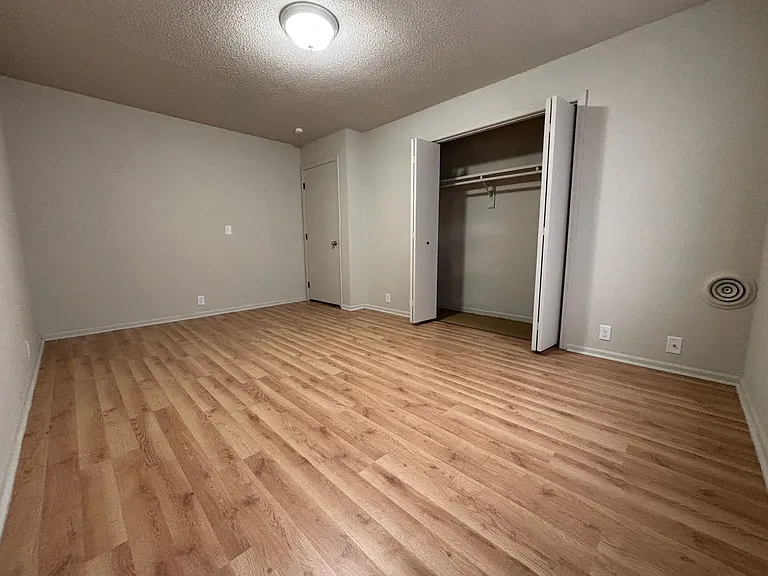 Brookside Apartments — Photo 28