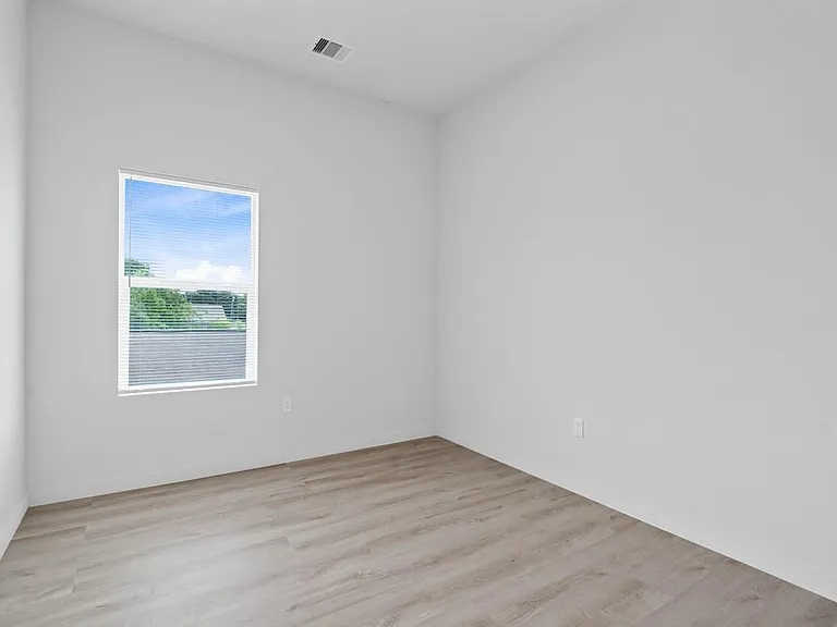 9725 Kerr St #B — Photo 30