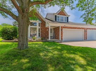 102 Spyglass Cv, Carpentersville, IL 60110