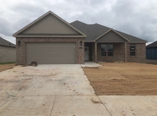 249 Vick Cir, Centerton, AR 72719