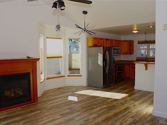 4th image of 1106 White Ave S