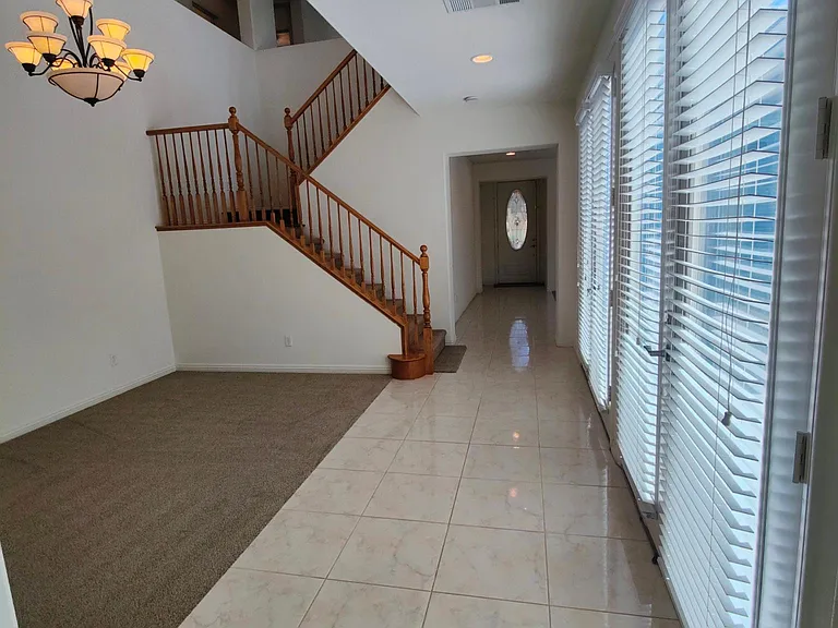 3716 Lower Saxon Ave — Photo 3