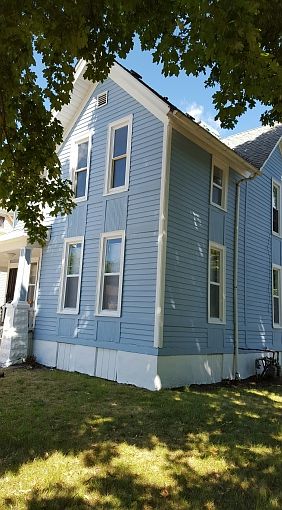 1st image of 1522 4th Ave