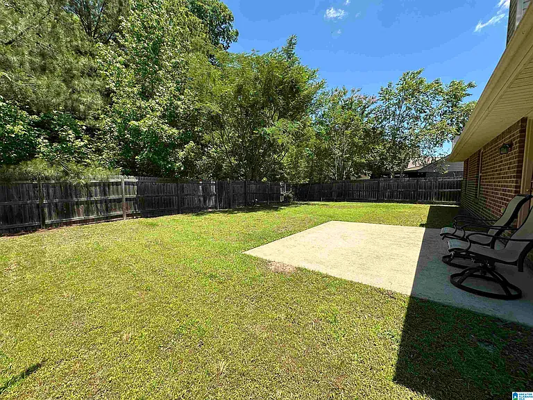 480 River Crest Dr N — Photo 15