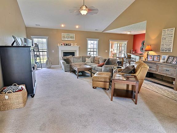 2nd image of 366 Sinclair Dr
