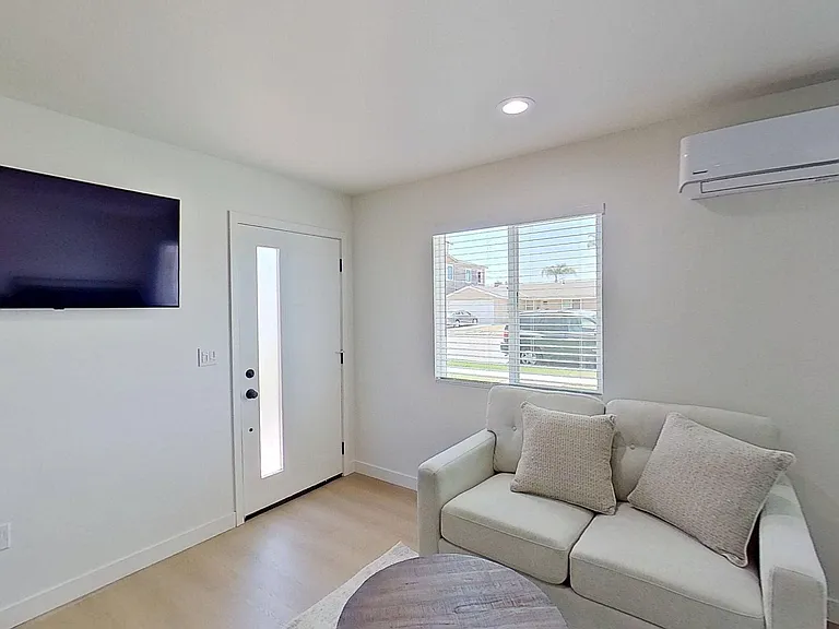 16246 Eagle Ln — Photo 3
