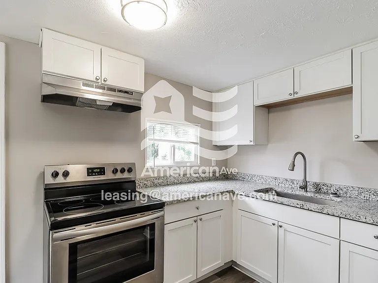 388878_005_wm_-_kitchen_13068373.jpg