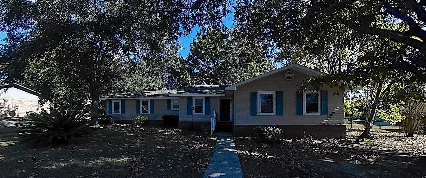 911 Clearmont Dr — Photo 1