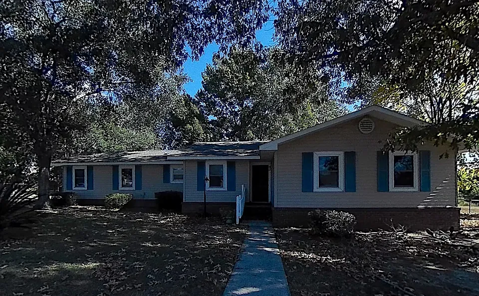 911 Clearmont Dr