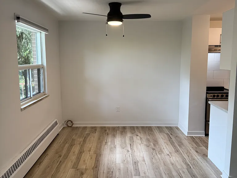 192 Churchill Rd S #302 — Photo 10