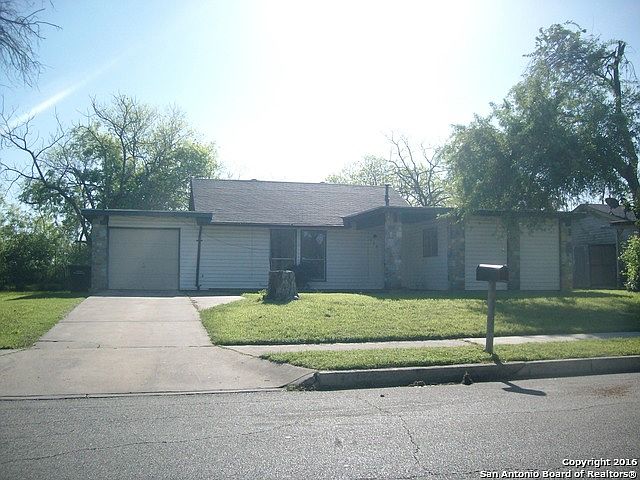 1st image of 630 Palm Grv
