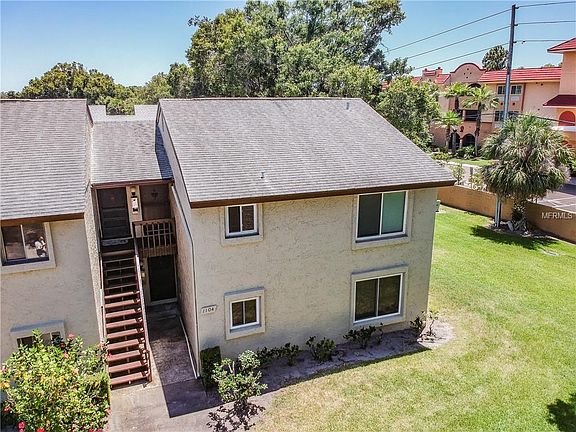 4th image of 4215 E Bay Dr #1104D