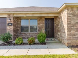 608 W Broadway St, Rogers, AR 72758