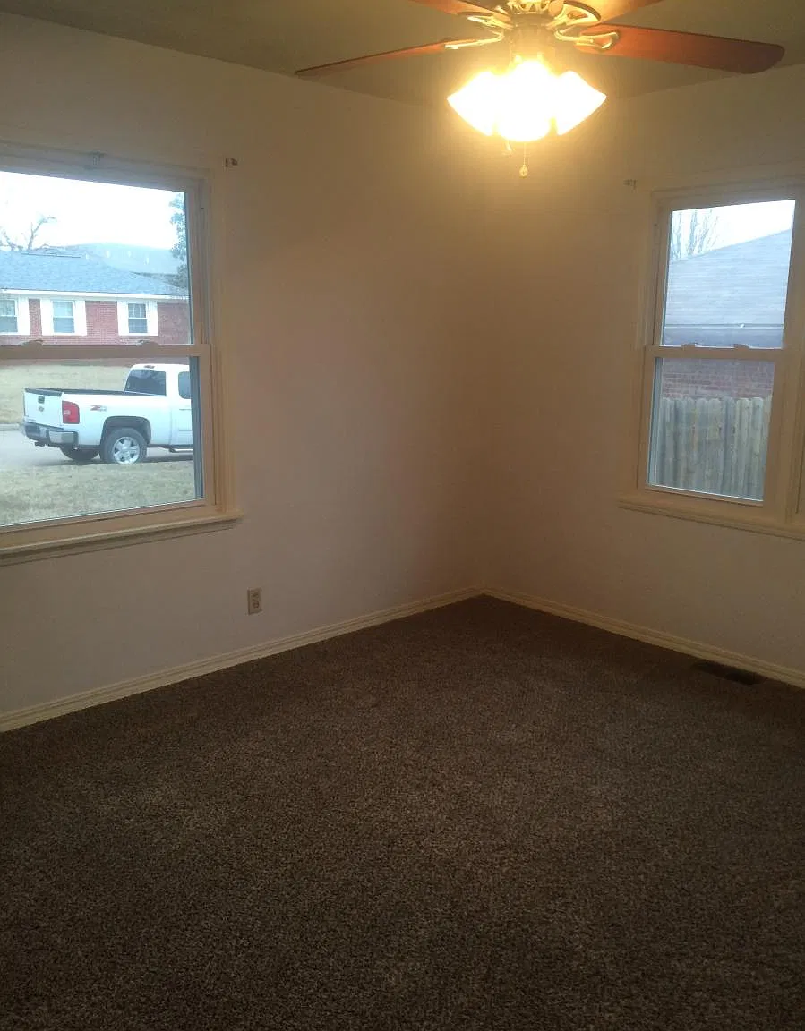 2 bed, 1033 sqft, $1,100 — Photo 4