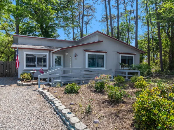 136 NW 19th Street, Oak Island, NC 28465