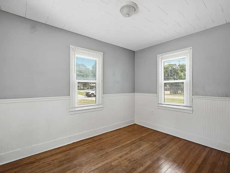 1419 E Jean St — Photo 33