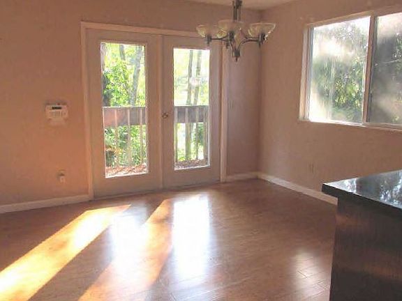 4th image of 4787 Patricia Dr